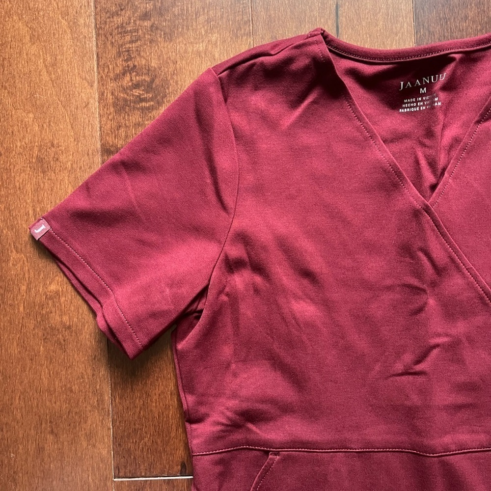 NWT Jaanuu Women's Tulip Mock-Wrap Scrub Top - Wine - Picture 6 of 6